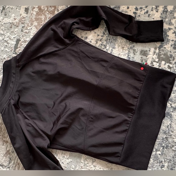 Puma and Ferrari softshell Jacket - Picture 4 of 7